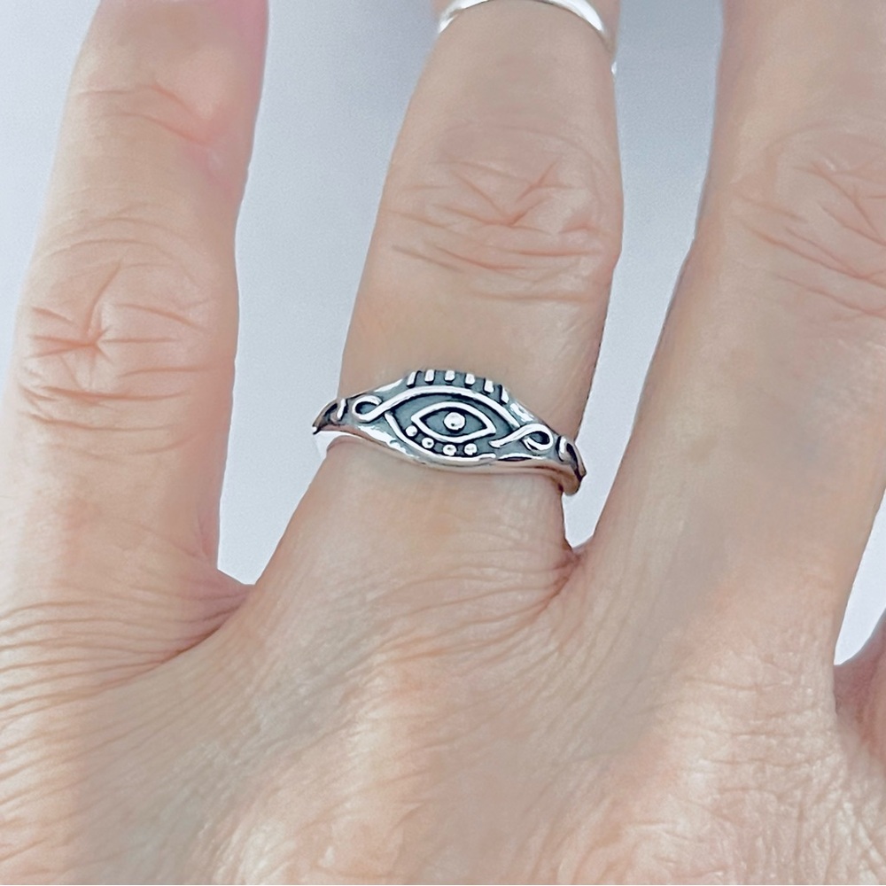 Sterling Silver Swirl Celtic Eye Ring, Evil Eye Rings, Dainty Jewelry, Protector
